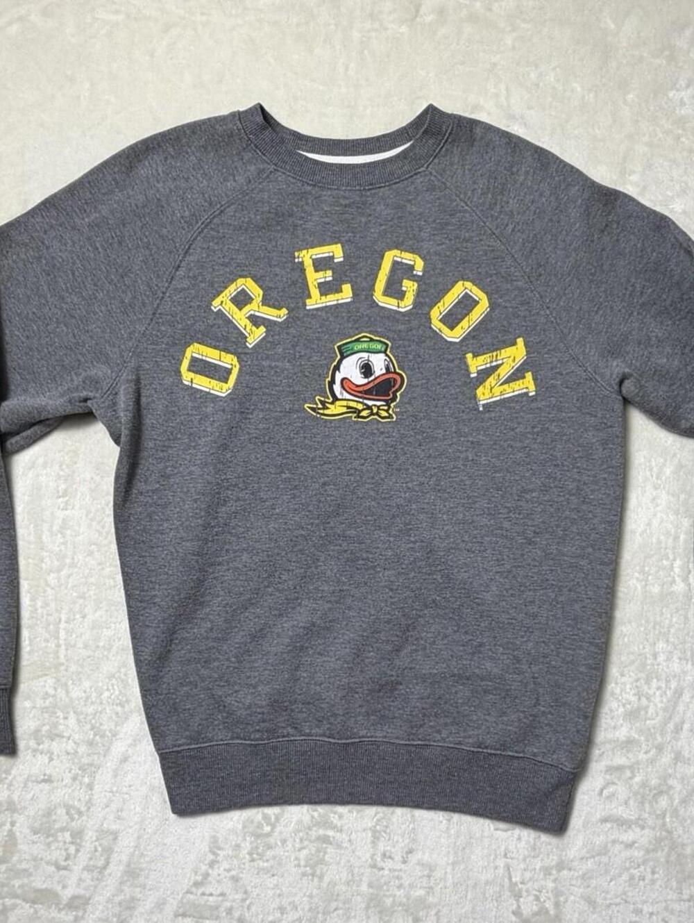Oregon Ducks Sweatshirt Adult Small Gray Crewneck Top Of The World NCAA Pullover